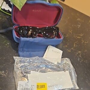 Gucci Black Rectangular Sunglasses